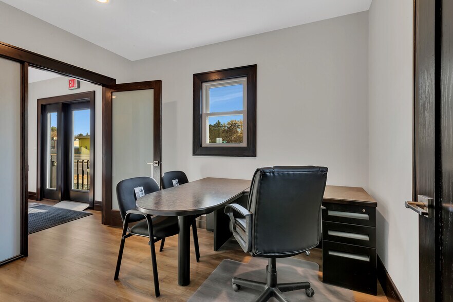 More Photos Of 5 21st Ave N, Saint Cloud Office For Lease