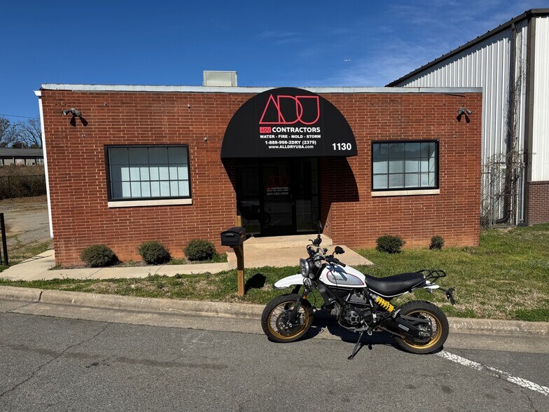 More Photos Of 1130 Thomasboro Dr, Charlotte Warehouse For Lease