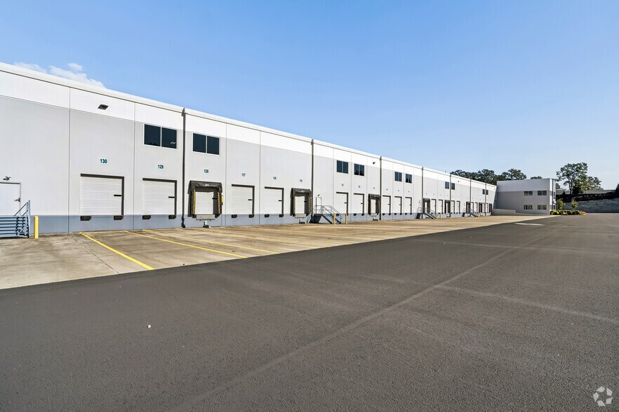 More Photos Of 3401 96th St S, Lakewood Distribution For Lease