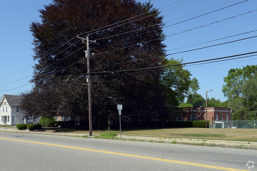 More Photos Of 536 Washington St, Abington Medical For Lease