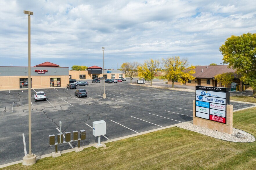 More Photos Of 1802-1838 Commerce Dr, North Mankato Freestanding For Lease