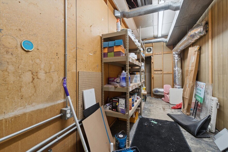 More Photos Of 4248 N 76th St, Milwaukee Storefront Retail Residential For Sale