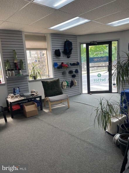 More Photos Of 915 Jenkintown Rd, Elkins Park Storefront Retail Residential For Sale