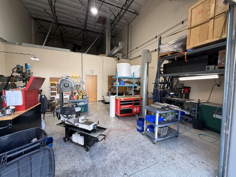 More Photos Of 355 Piercy Rd, San Jose Research And Development For Sale