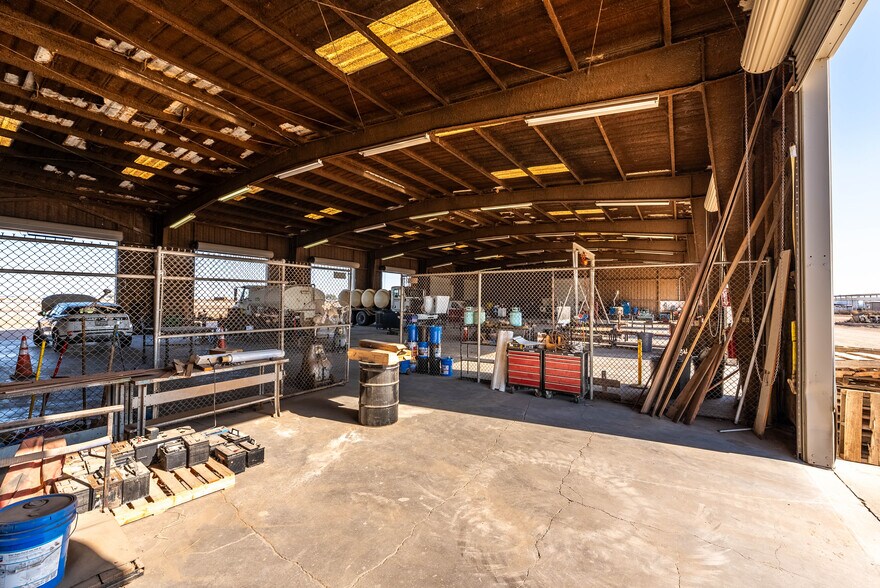 More Photos Of 397 E Evan Hewes Hwy, El Centro Auto Repair For Sale