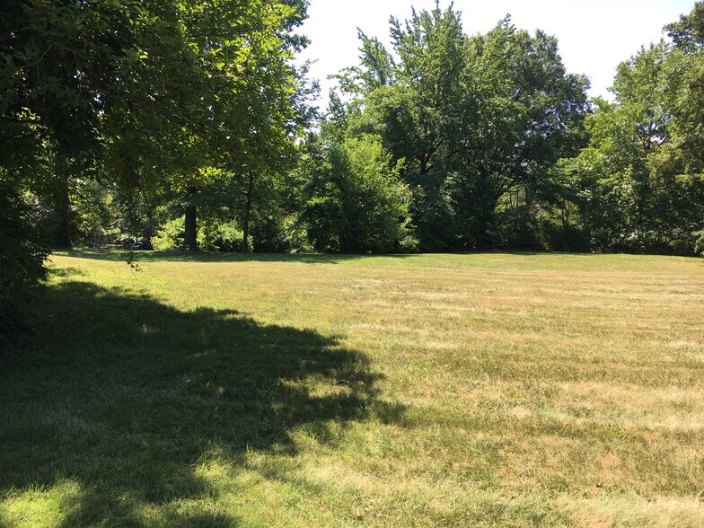 More Photos Of 18 Sona Ln, Creve Coeur Land For Sale