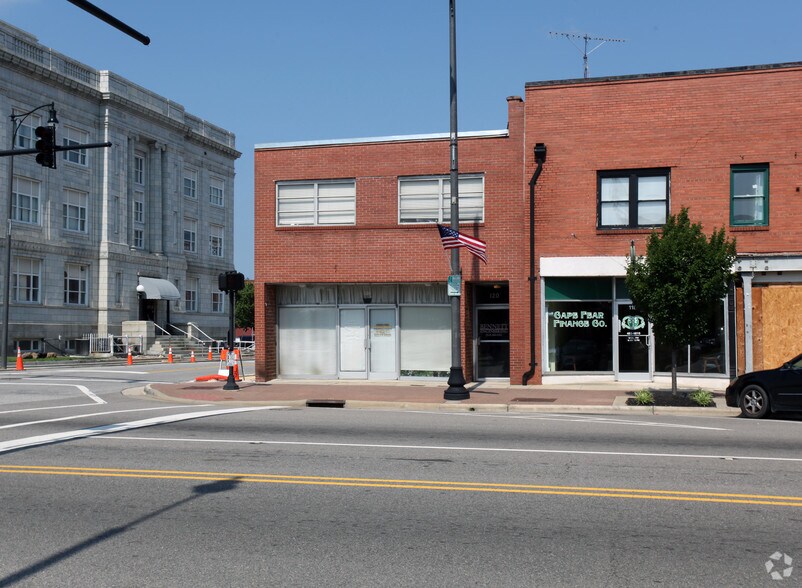 More Photos Of 124 Gillespie St, Fayetteville Office For Lease