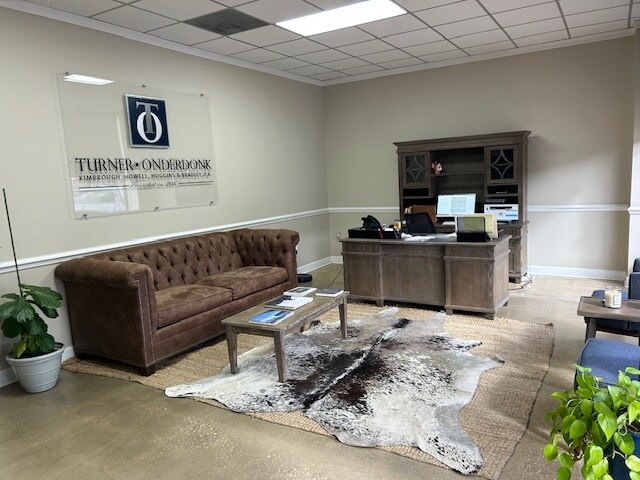 More Photos Of 230 Courthouse Sq, Bay Minette Office For Lease