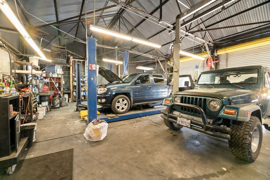 More Photos Of 41656 Big Bear Blvd, Big Bear Lake Freestanding For Sale