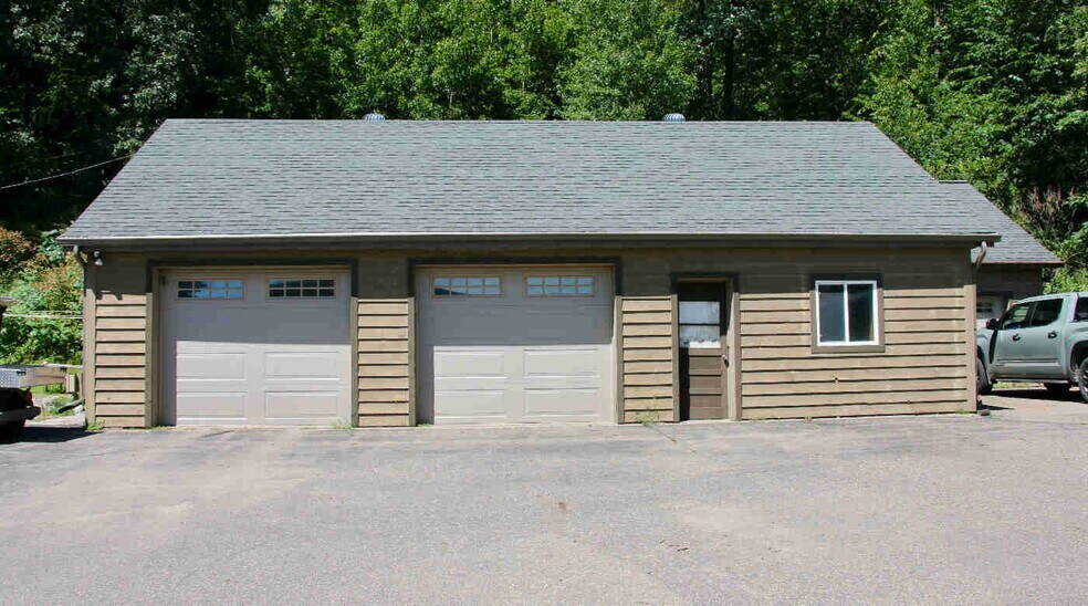 More Photos Of 19222 Echo Ridge Dr, Nevis Hotel For Sale