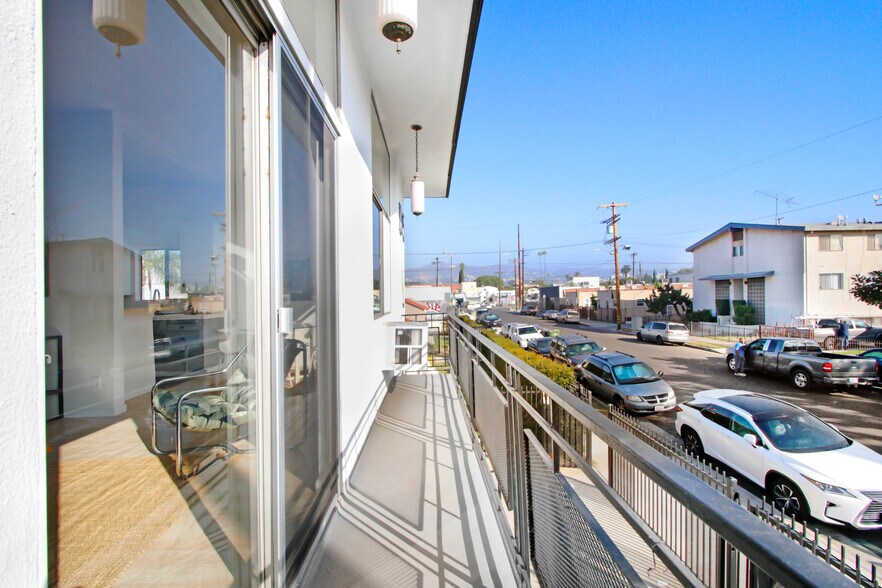 More Photos Of 1045 N Ardmore Ave, Los Angeles Apartments For Sale