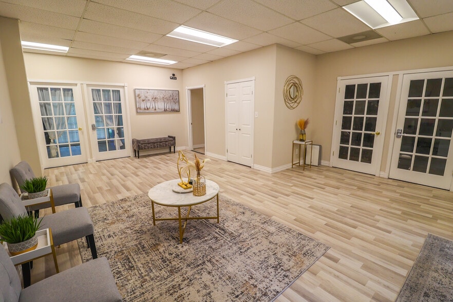 More Photos Of 13131 Champions Dr, Houston Medical For Lease