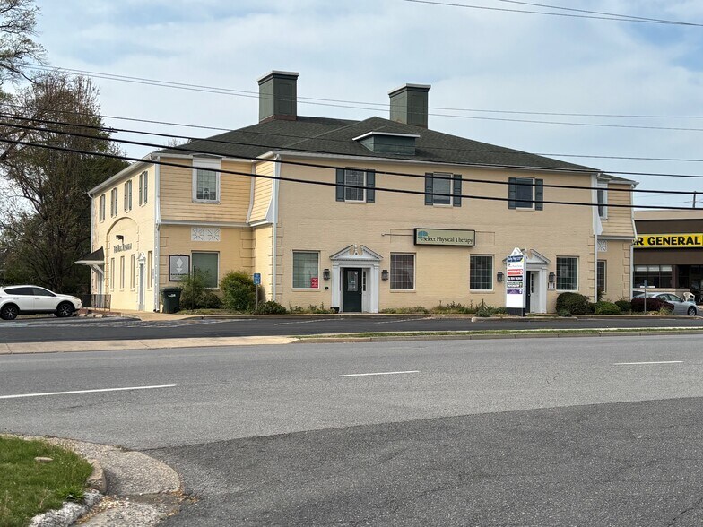 Primary Photo Of 201 Rosser Ave, Waynesboro Medical For Lease