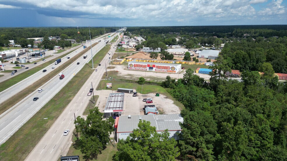 Primary Photo Of 32002 State Highway 249, Pinehurst Service Station For Sale