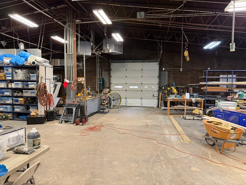 More Photos Of 7900 Doyle Springs Rd, Little Rock Warehouse For Sale