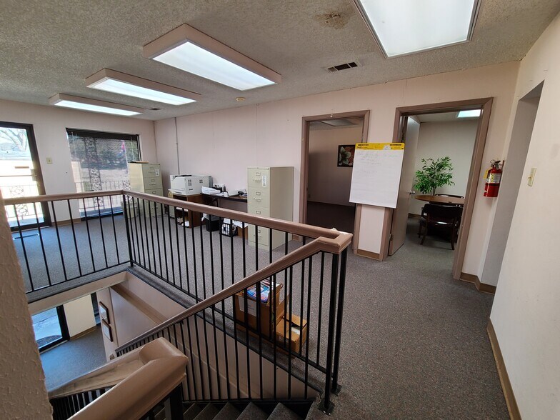 More Photos Of 12803 Demetra Dr, Farmers Branch Office Residential For Lease