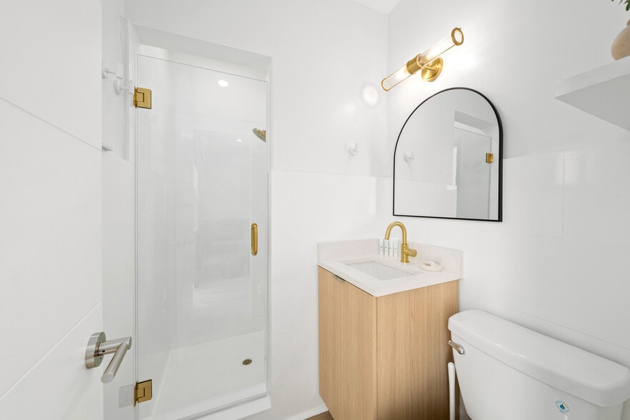 More Photos Of 525 N Federal Hwy, Lake Worth Beach Hotel For Sale