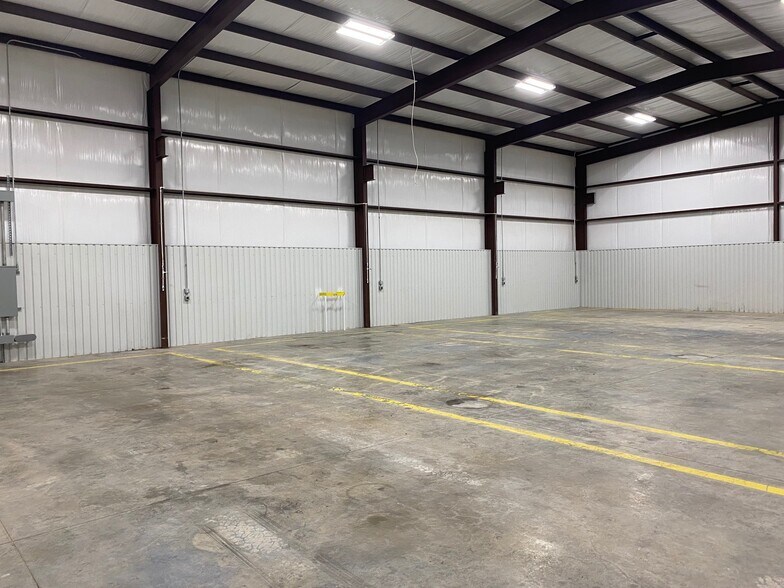 More Photos Of 6421 S FM 1788, Midland Warehouse For Lease