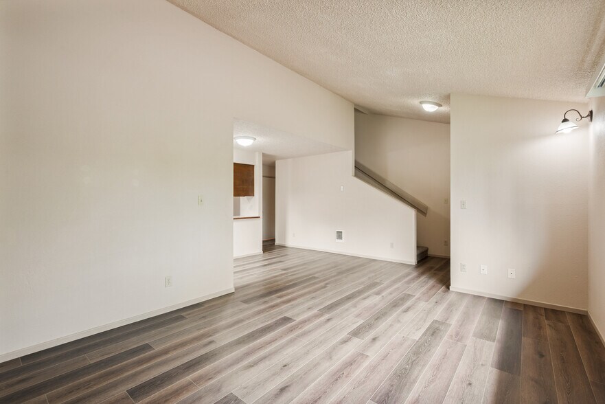 More Photos Of 157 Nevada Dr, Longview Apartments For Sale