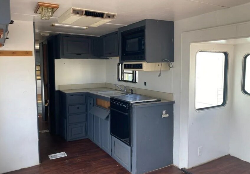 More Photos Of 1413 N Columbus Blvd, Tucson Manufactured Housing Mobile Home Park For Sale