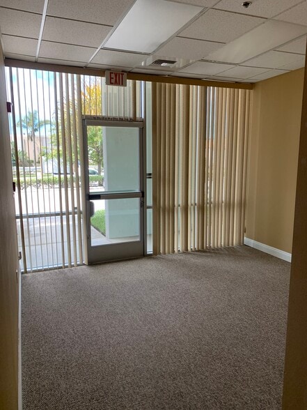 More Photos Of 3000 Bunsen Ave, Ventura Manufacturing For Lease