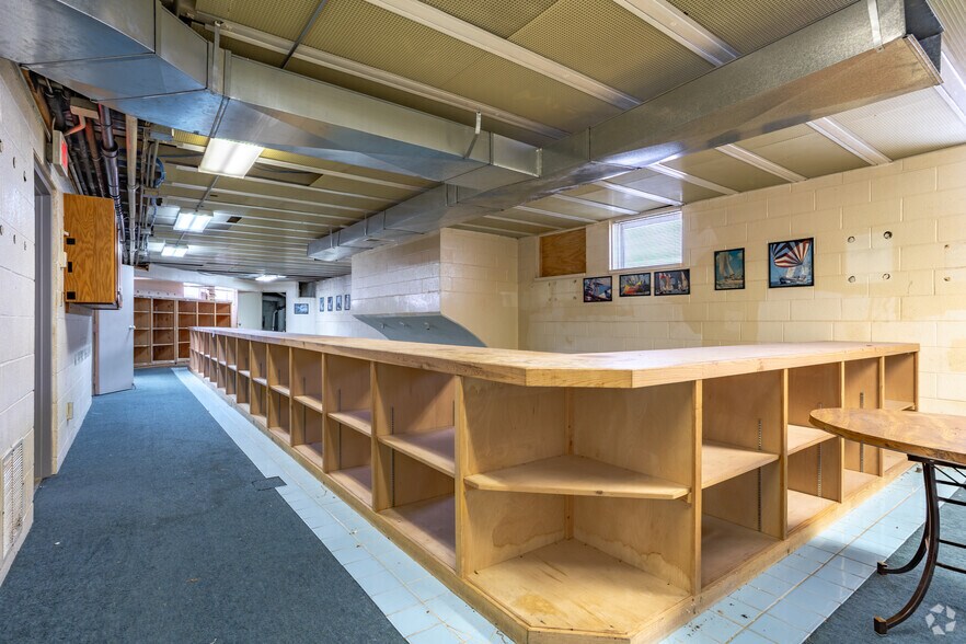 More Photos Of 505 Vistula St, Elkhart Medical For Sale