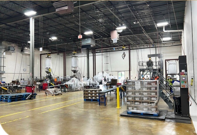 Primary Photo Of 1801 Hawthorne Ln, West Chicago Warehouse For Lease