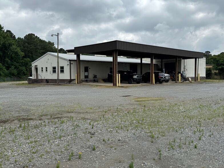 More Photos Of 9809 Mann Rd, Little Rock Warehouse For Sale