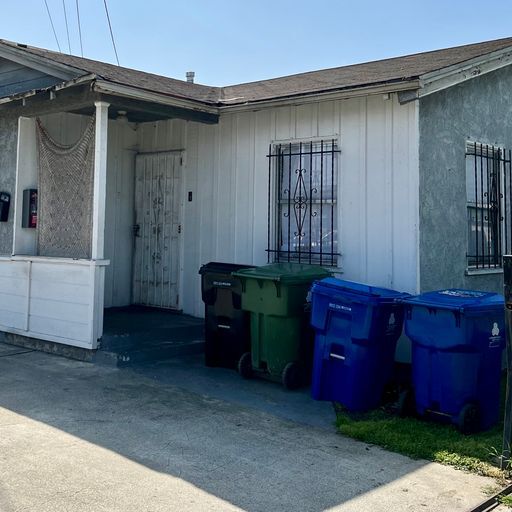 More Photos Of 10007 S San Pedro St, Los Angeles Apartments For Lease