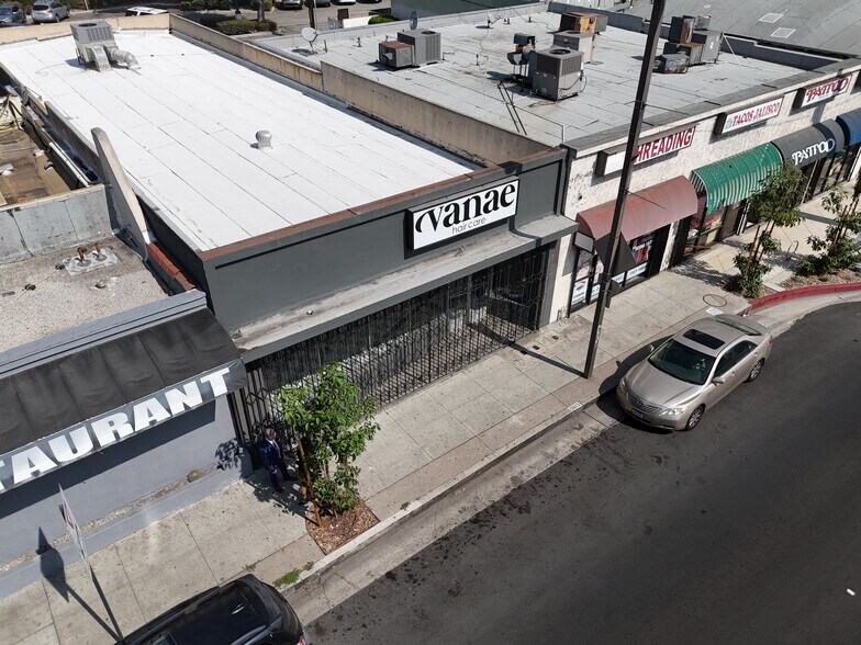More Photos Of 3613 Tweedy Blvd, South Gate Storefront For Sale