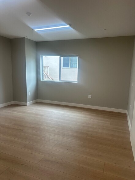 More Photos Of 516 Ave Alhambra, El Granada Office Residential For Lease