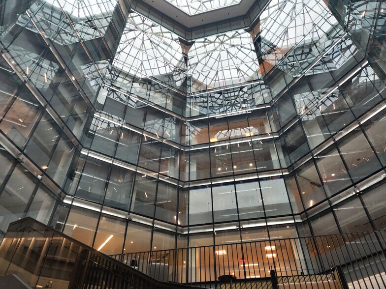 More Photos Of 1201 New York Ave NW, Washington Office For Lease