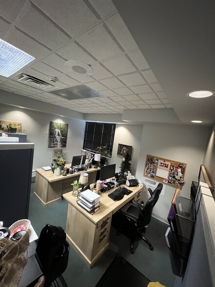 More Photos Of 11808 Kingston Pike, Knoxville Medical For Sale