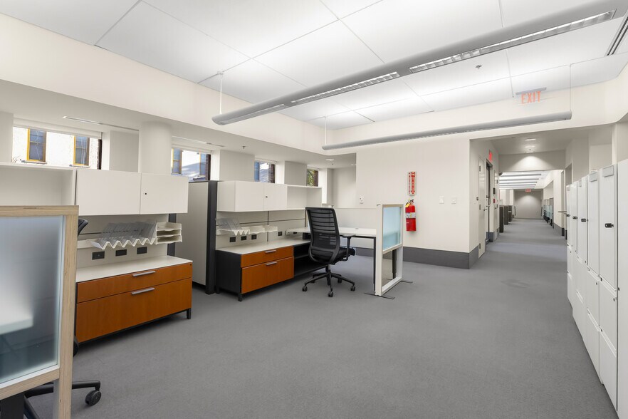 More Photos Of 301 Washington St, Columbus Office For Lease