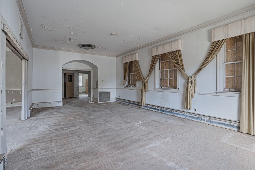 More Photos Of 76 Providence St, Woonsocket Mixed Retail For Sale
