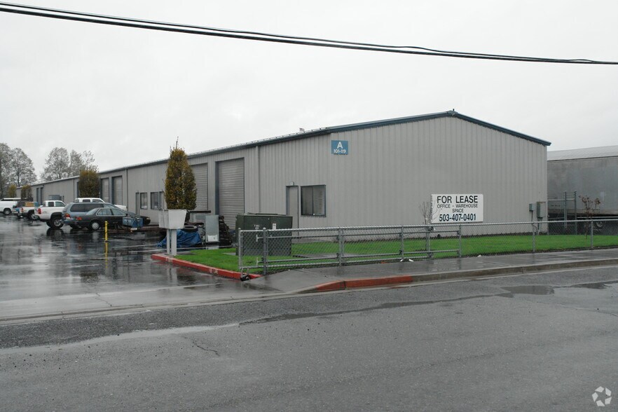 More Photos Of 845 NW Dunbar Rd, Troutdale Flex For Sale