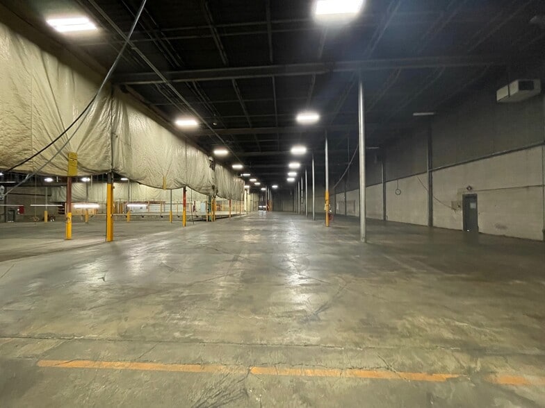 More Photos Of 14507-14535 112th Ave NW, Edmonton Warehouse For Sale