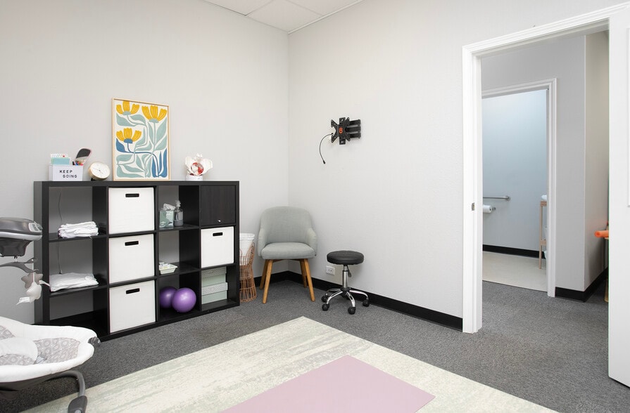 More Photos Of 16637 Old Jacksonville Hwy, Tyler Storefront Retail Office For Lease