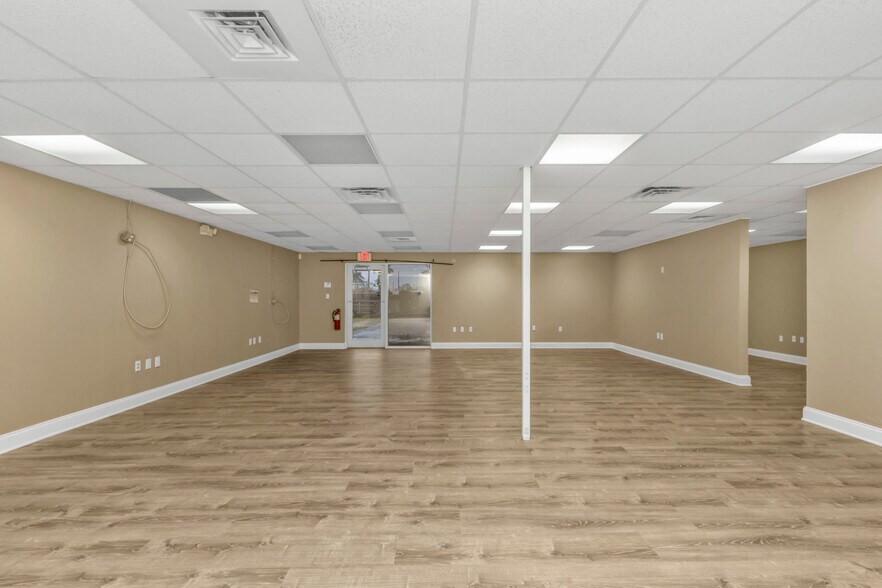 More Photos Of 128 W Charlotte Ave, Punta Gorda Office Residential For Sale