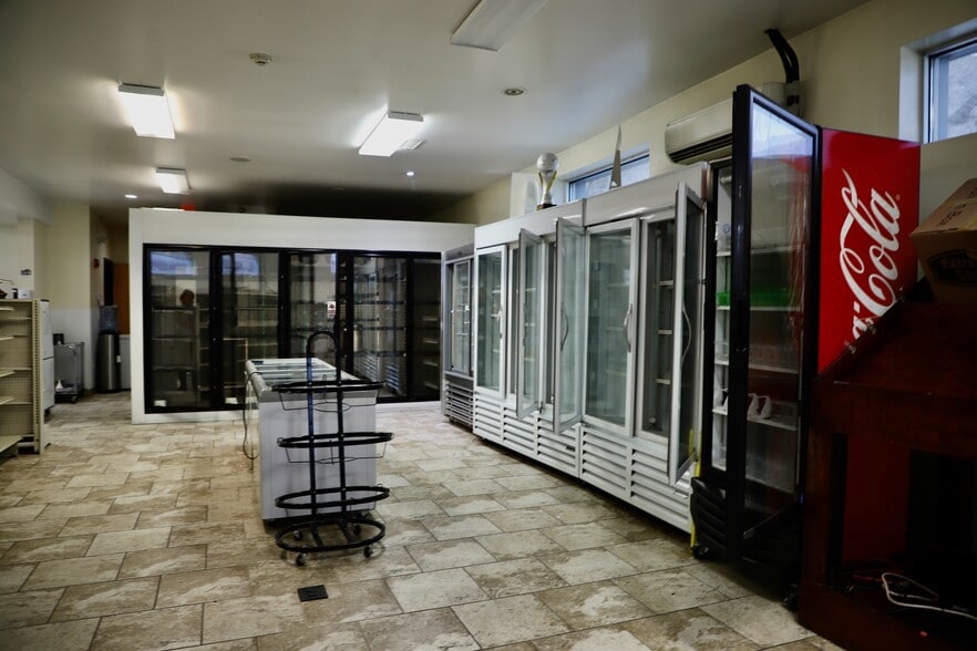 More Photos Of 4750 N 25th Ave, Schiller Park Warehouse For Sale