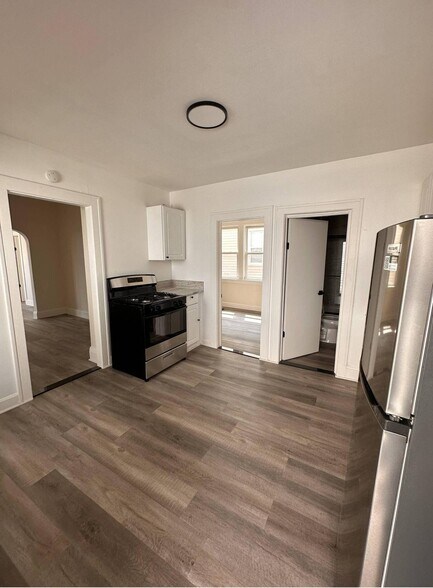 More Photos Of 1327 W 67th St, Cleveland Apartments For Sale
