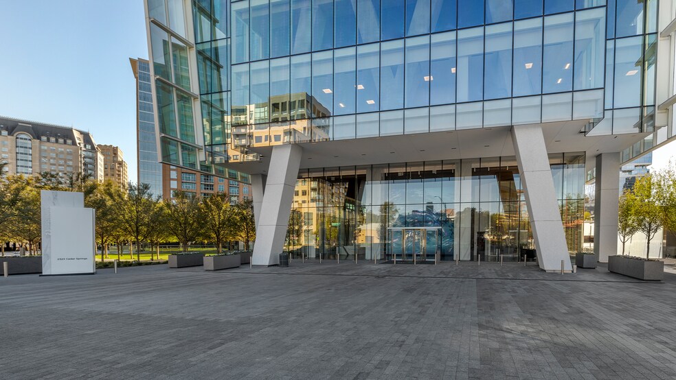 More Photos Of 2323 Cedar Springs Rd, Dallas Office For Lease