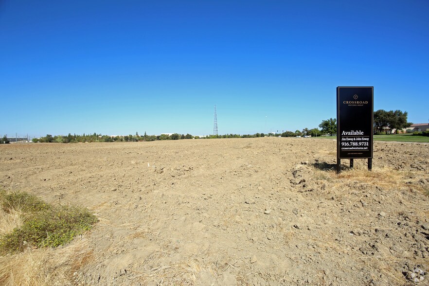 More Photos Of 8150 Industrial Ave, Roseville Land For Sale