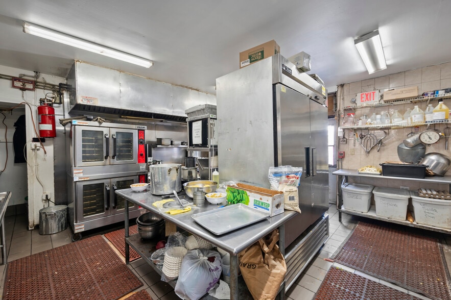 More Photos Of 168-180 N Main St, Port Chester Storefront Retail Office For Sale