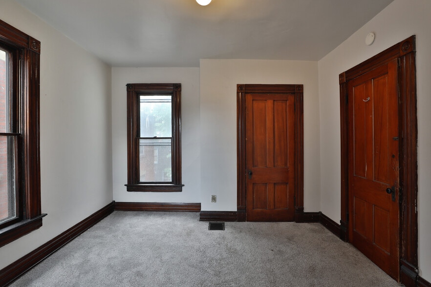 More Photos Of 51 Clark Pl, Columbus Multifamily For Sale