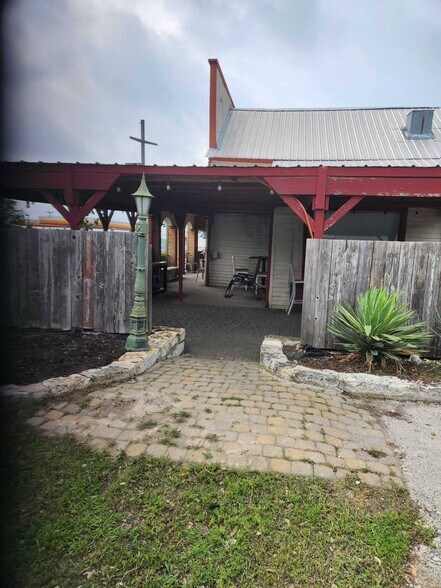More Photos Of 101 Pecan St E, Pflugerville Restaurant For Sale
