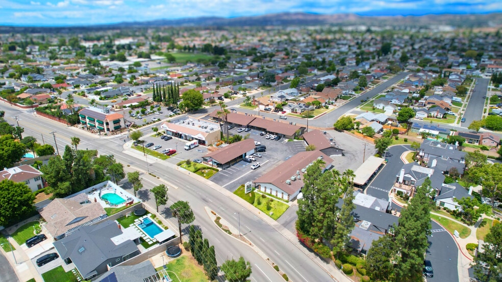 More Photos Of 901 E Yorba Linda Blvd, Placentia Storefront For Sale