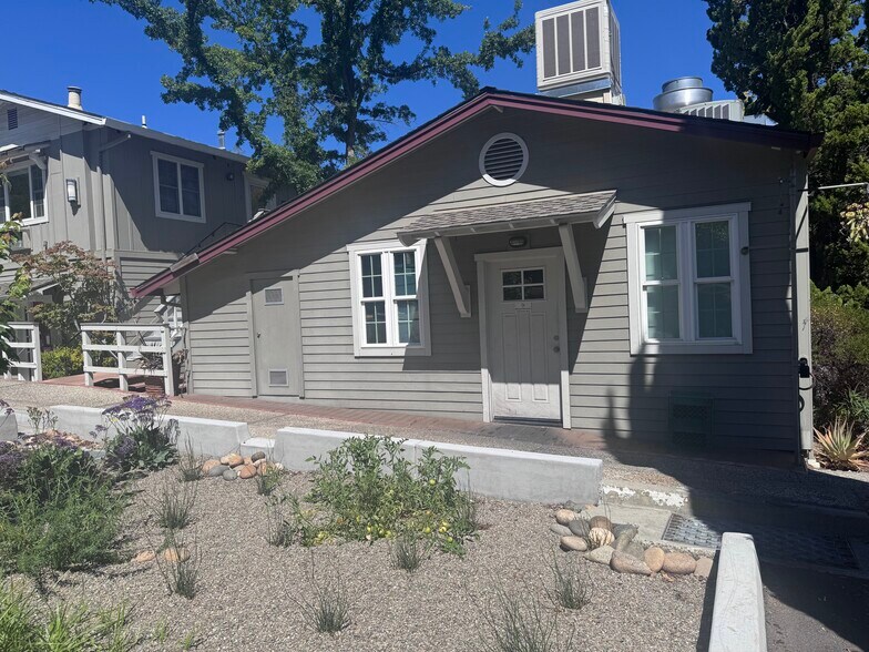 More Photos Of 14554 Big Basin Way, Saratoga Storefront Retail Office For Lease