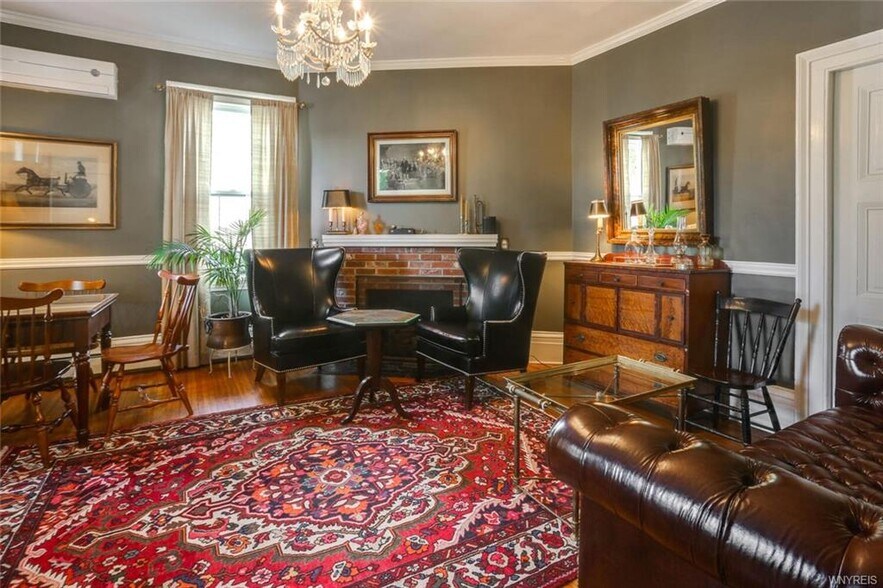 More Photos Of 644 Oakwood Ave, East Aurora Restaurant For Sale