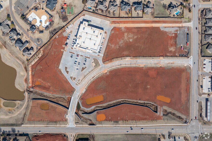 More Photos Of 16533 N May Ave, Edmond Unknown For Lease